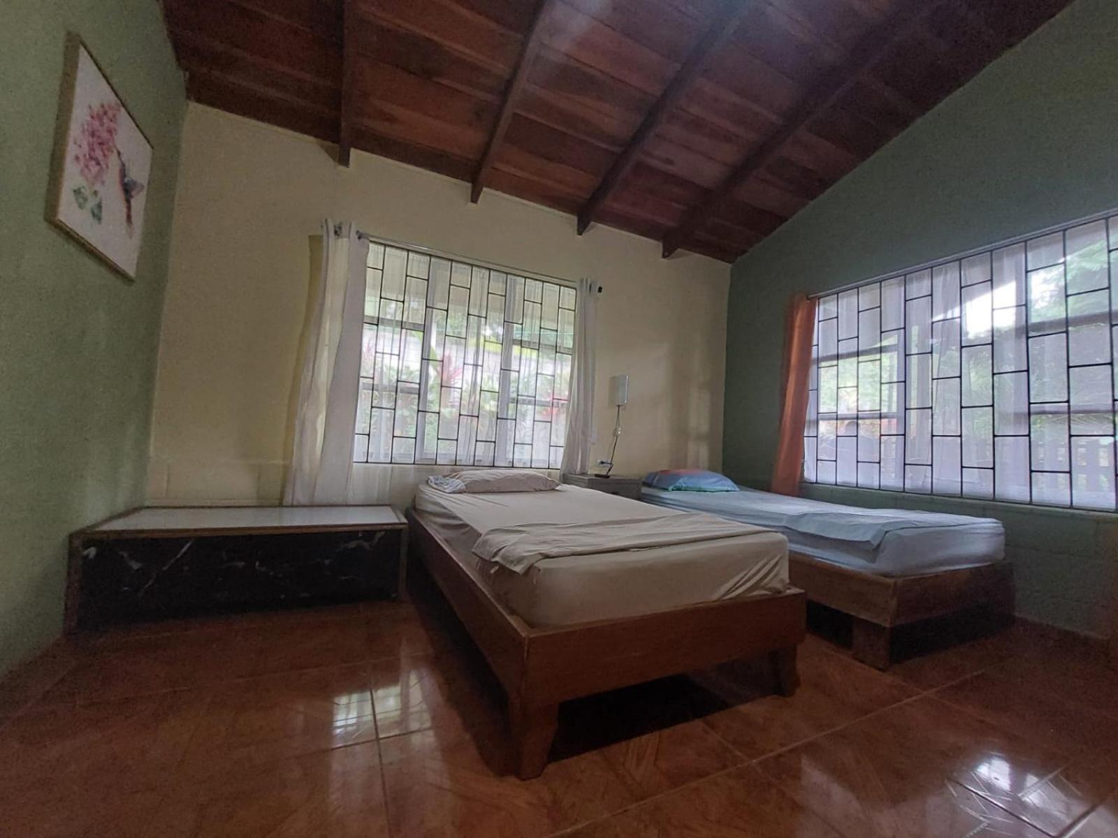 Arenal Hostel La Catarata La Fortuna ภายนอก รูปภาพ